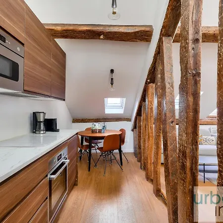 Urban Flat 117 - Charming 3bdr In *